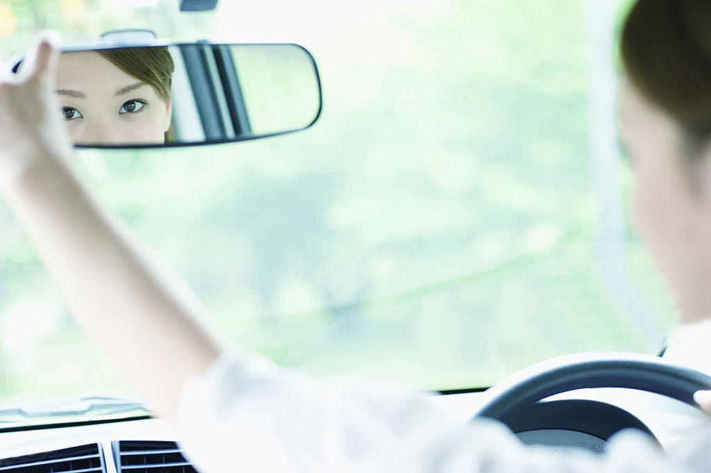 Do you know how to adjust your car mirrors?, Autos