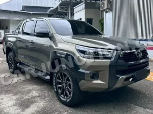 Toyota Hilux 2.4L vs 2.8L Diesel